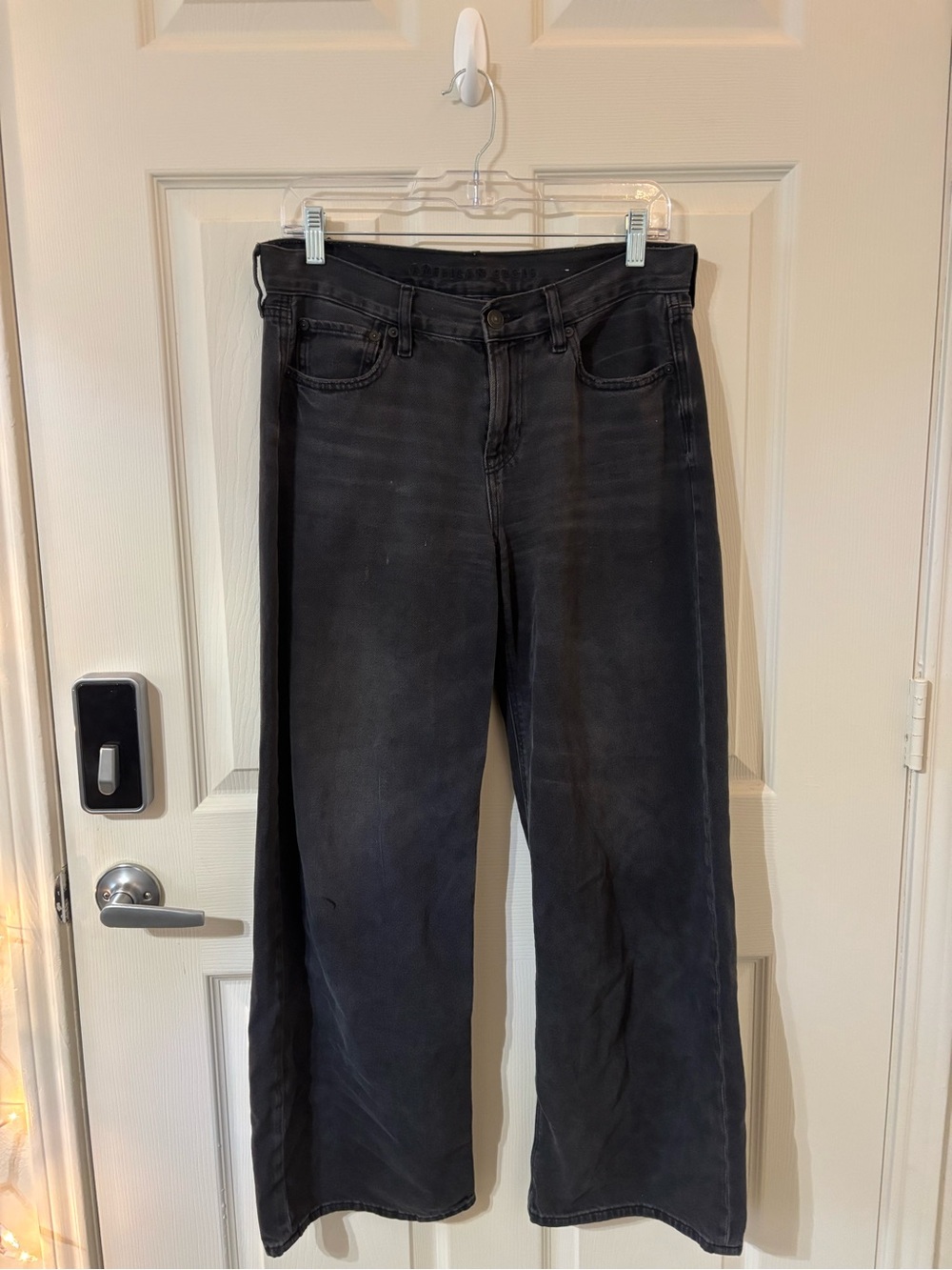 Womens Black Wide-Leg Jeans